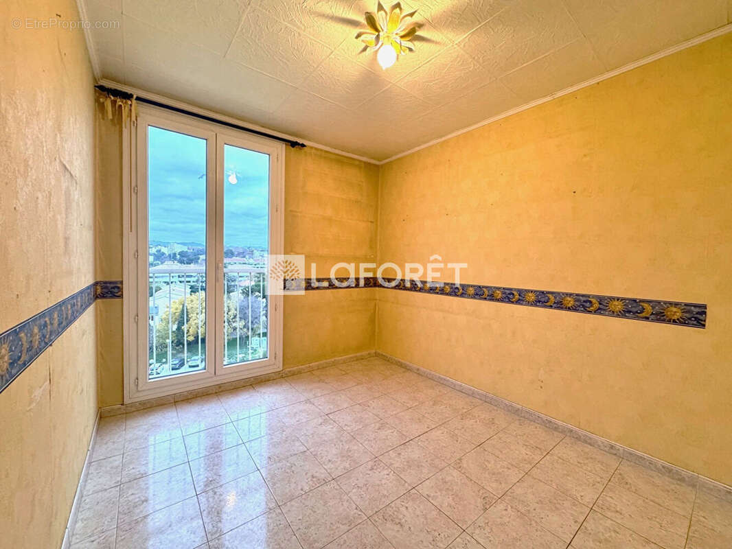 Appartement à MARSEILLE-11E