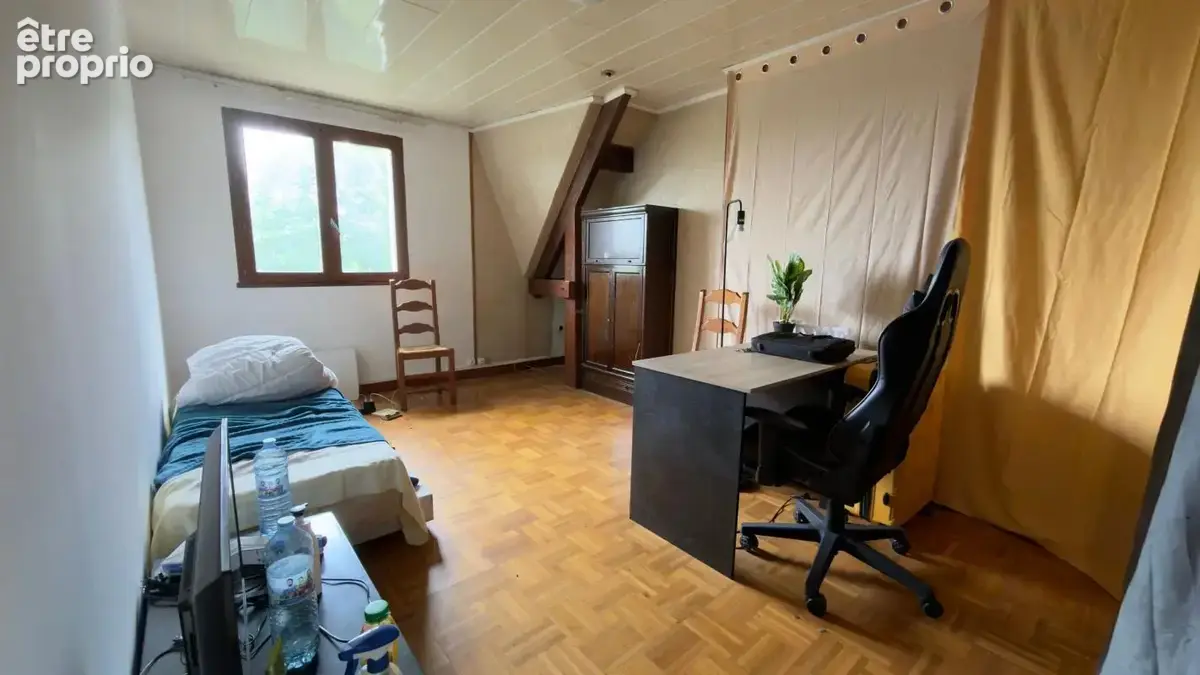 Maison 230 m2 (F3 de 60m², 7 chambres, 2 salle d'eau, une salle de bains - photo 12