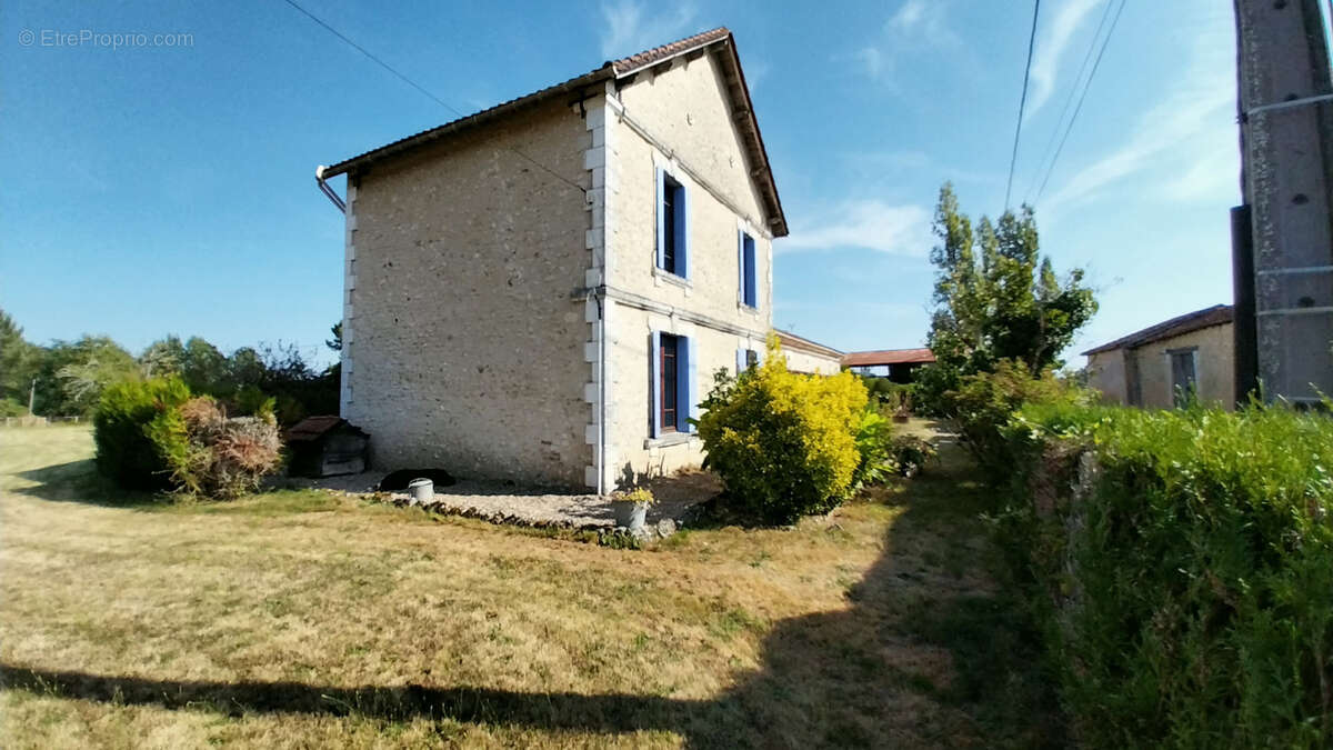 Maison à RAZAC-SUR-L'ISLE