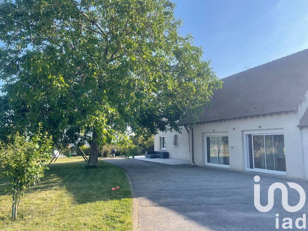 Photo 1 - Maison à BEYNES