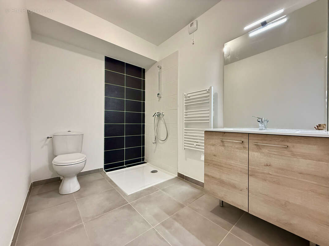 Appartement à SIX-FOURS-LES-PLAGES