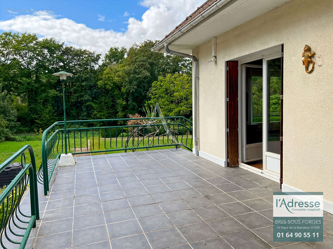 Maison à BRIIS-SOUS-FORGES