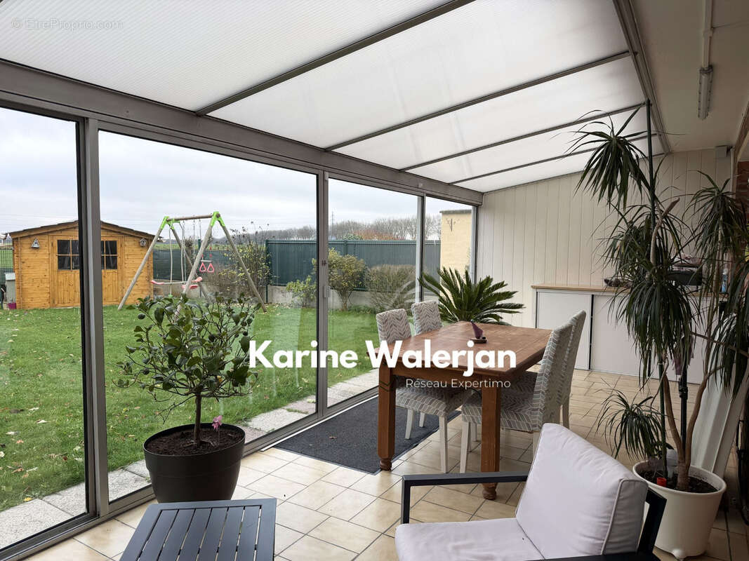 Maison à COURRIERES