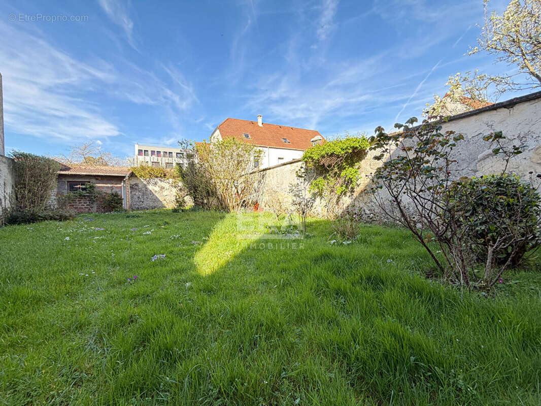 Maison à MONTREUIL