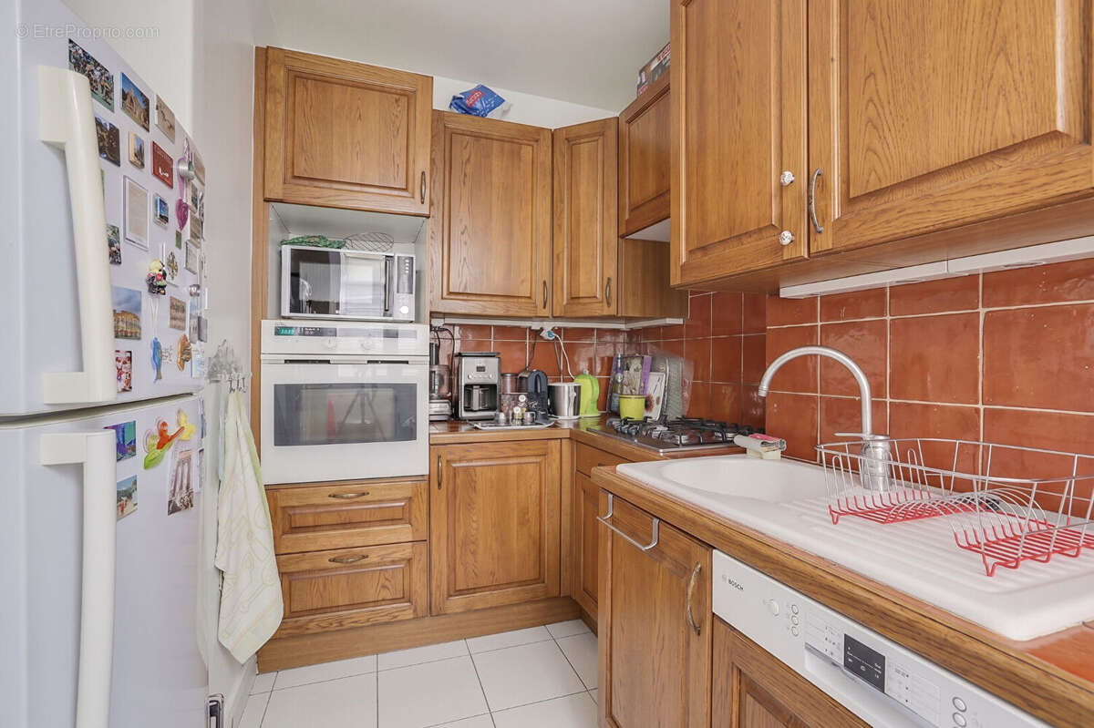 Appartement à PARIS-14E