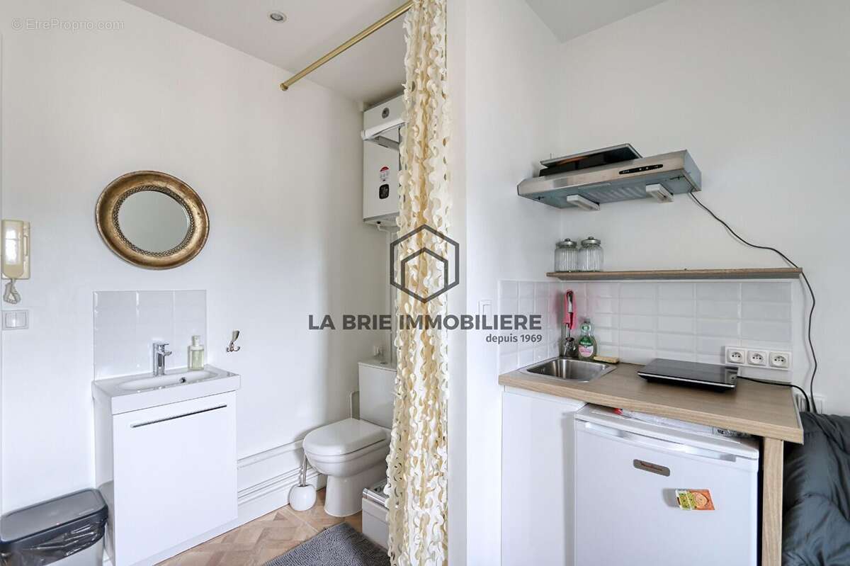Appartement 9 m² à Paris-8e  - photo 6