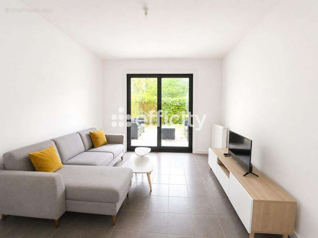 Appartement à ARPAJON