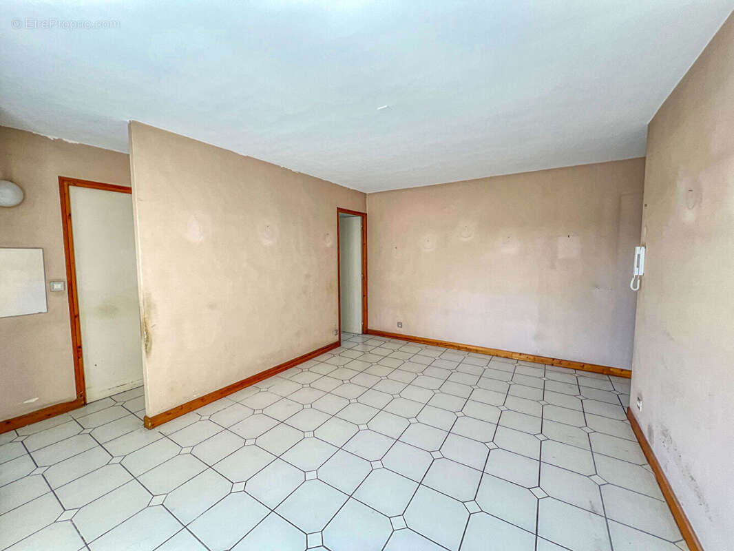 Appartement T2 idéalement situé à Royan - Proche marché et plage - photo 4