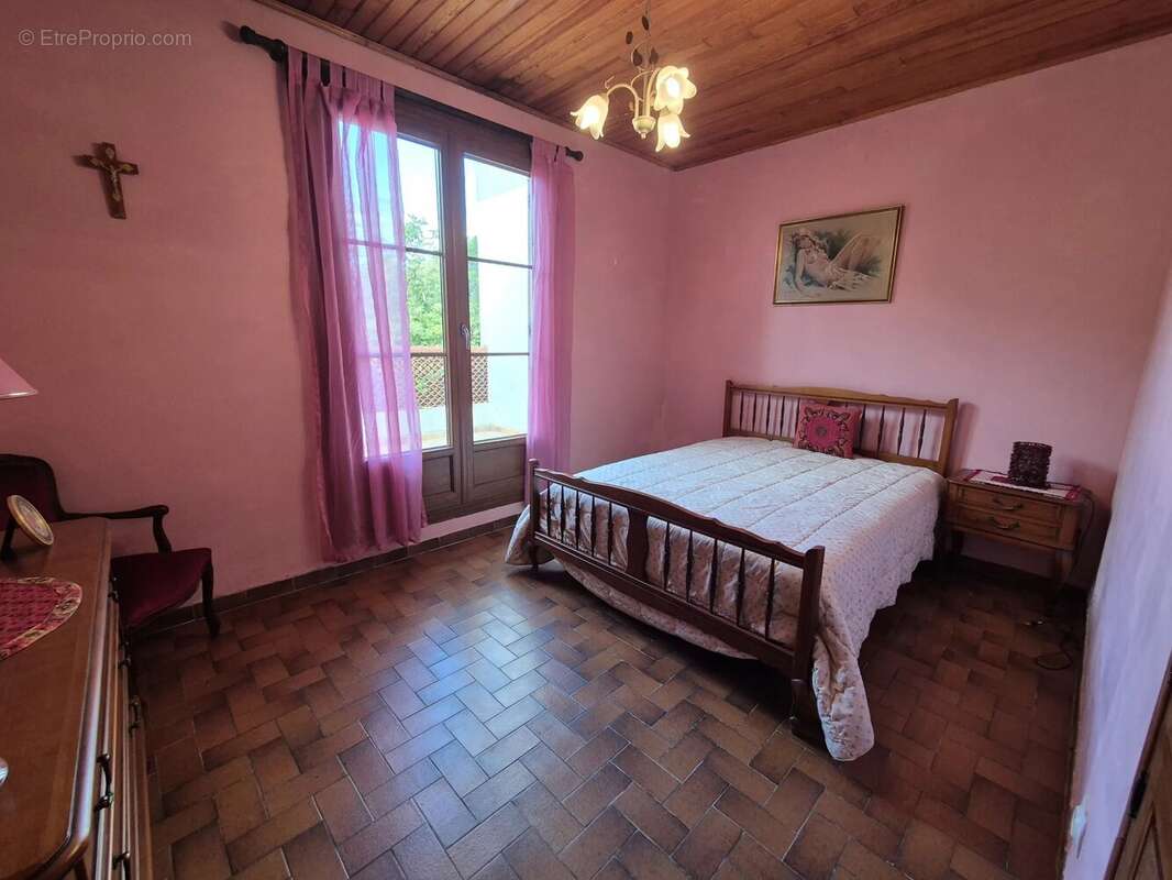 Maison à COURTHEZON