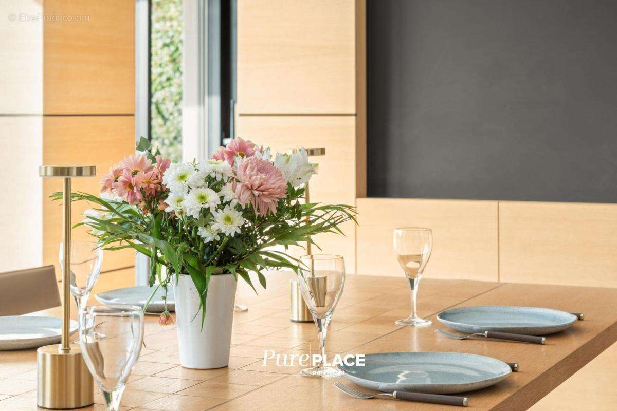 Maison à SAINT-CYR-AU-MONT-D'OR