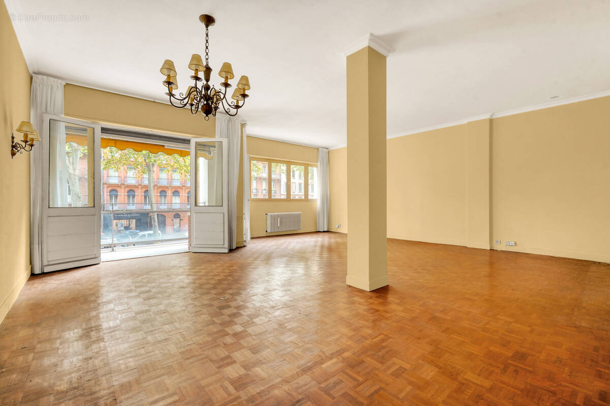 Commerce à TOULOUSE