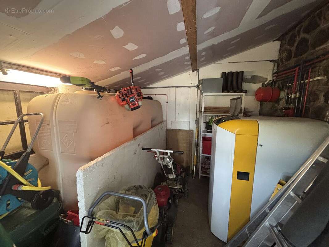 Exclusivité - ferme en pierres rénovée sur 2 100 m² de terrain - photo 20