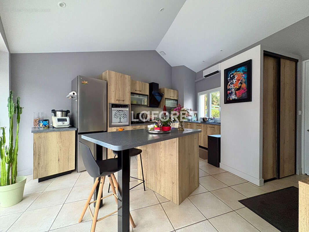 Maison à MESCHERS-SUR-GIRONDE