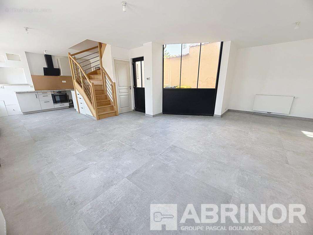 Maison refaite à neuf - 3 chambres - Terrasse - photo 2
