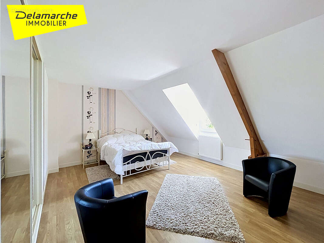 15 min Granville (50400) Propriété 10 pièces  sur un terrain de 2000m² à vendre - photo 12