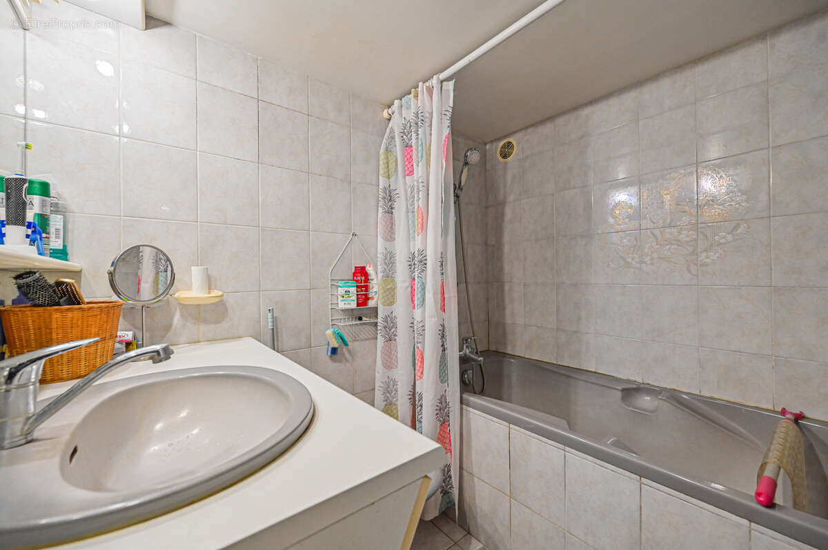 Maison à SAINT-MAUR-DES-FOSSES