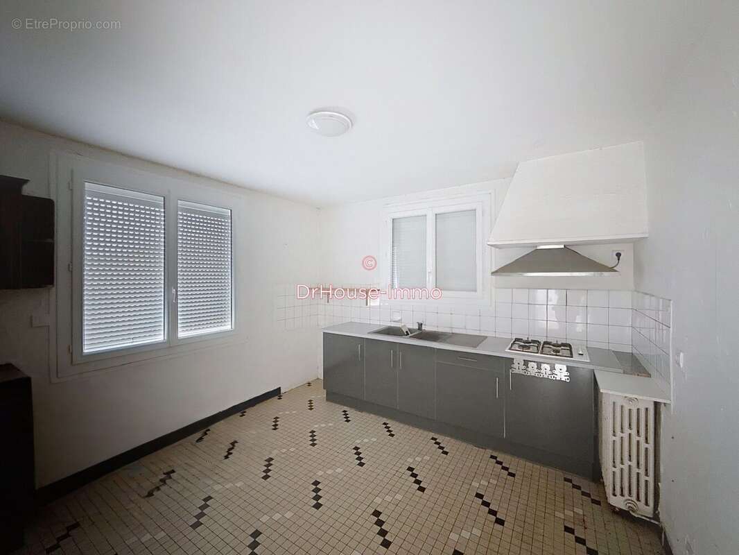 Maison à CAUSE-DE-CLERANS