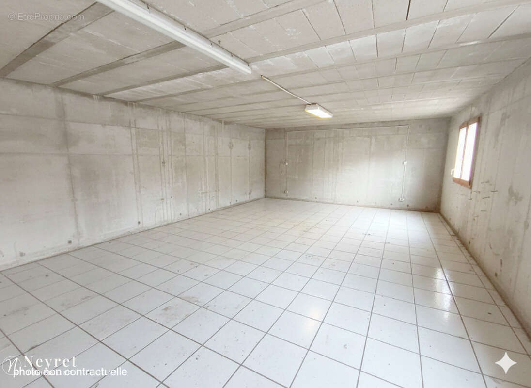 Maison individuelle de plain pied de 107m2, 4 chambres, 62m2 de garage, terrain de 1886 m2 - photo 18