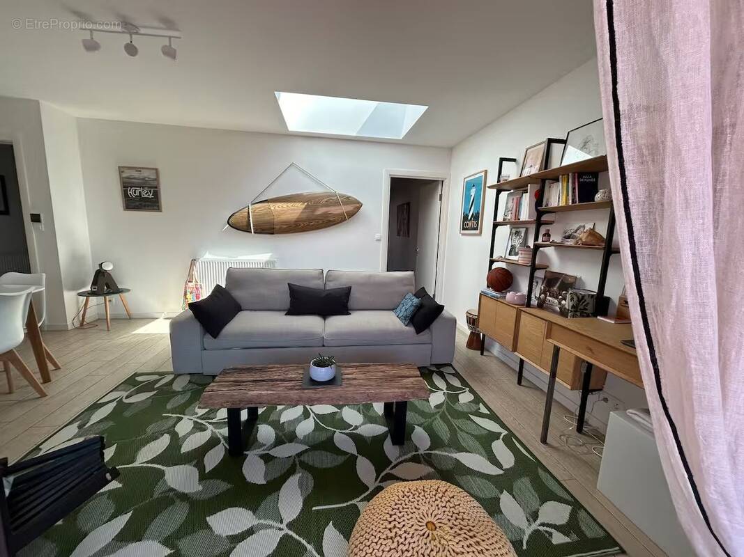 Appartement à SAINT-JULIEN-EN-BORN