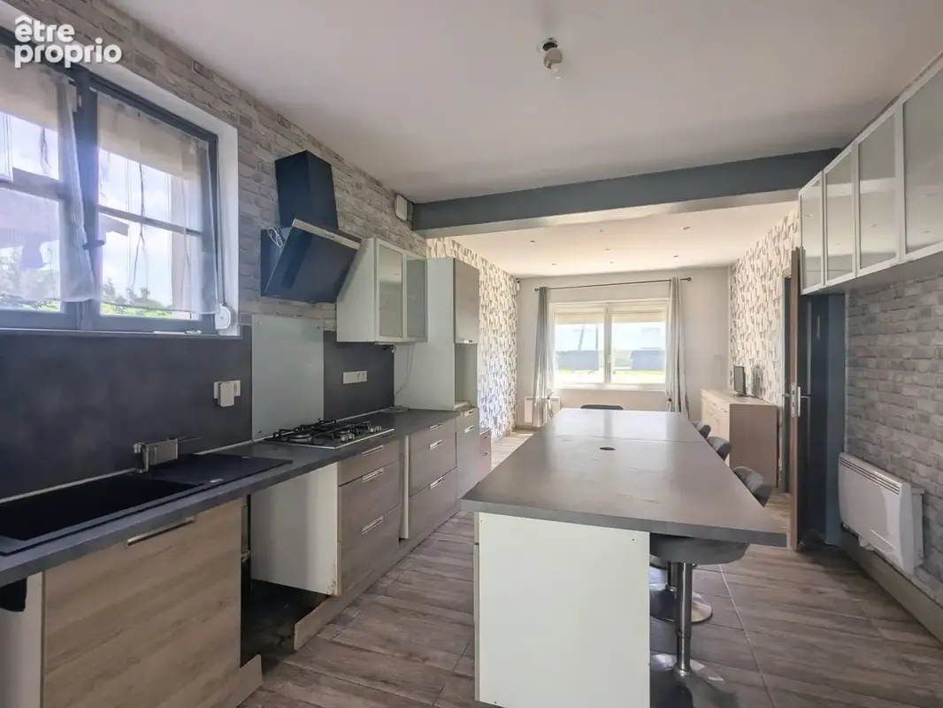 Maison 7 pièces 170 m² à vendre à Saint-Brieuc (22000) - photo 2