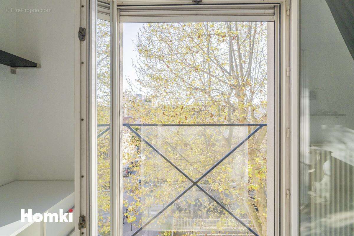 Appartement à MARSEILLE-5E