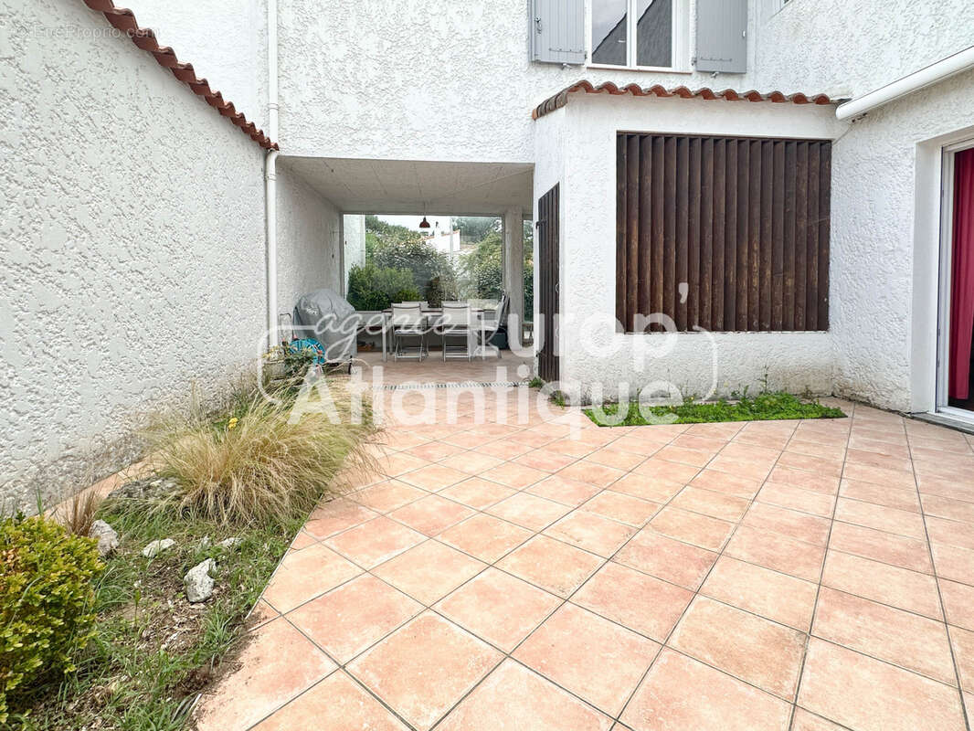Maison à LES MATHES