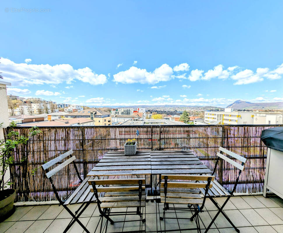 Appartement à MEYTHET