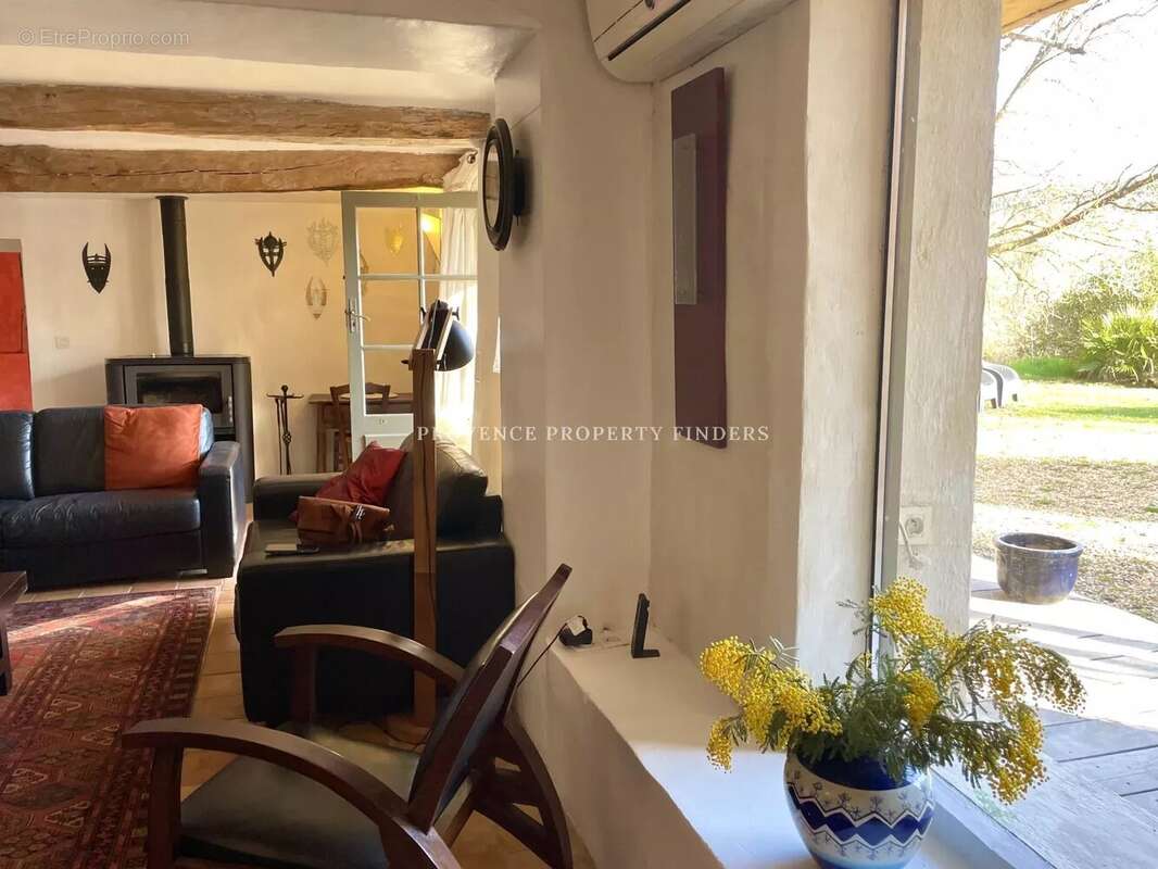 Maison à VILLECROZE