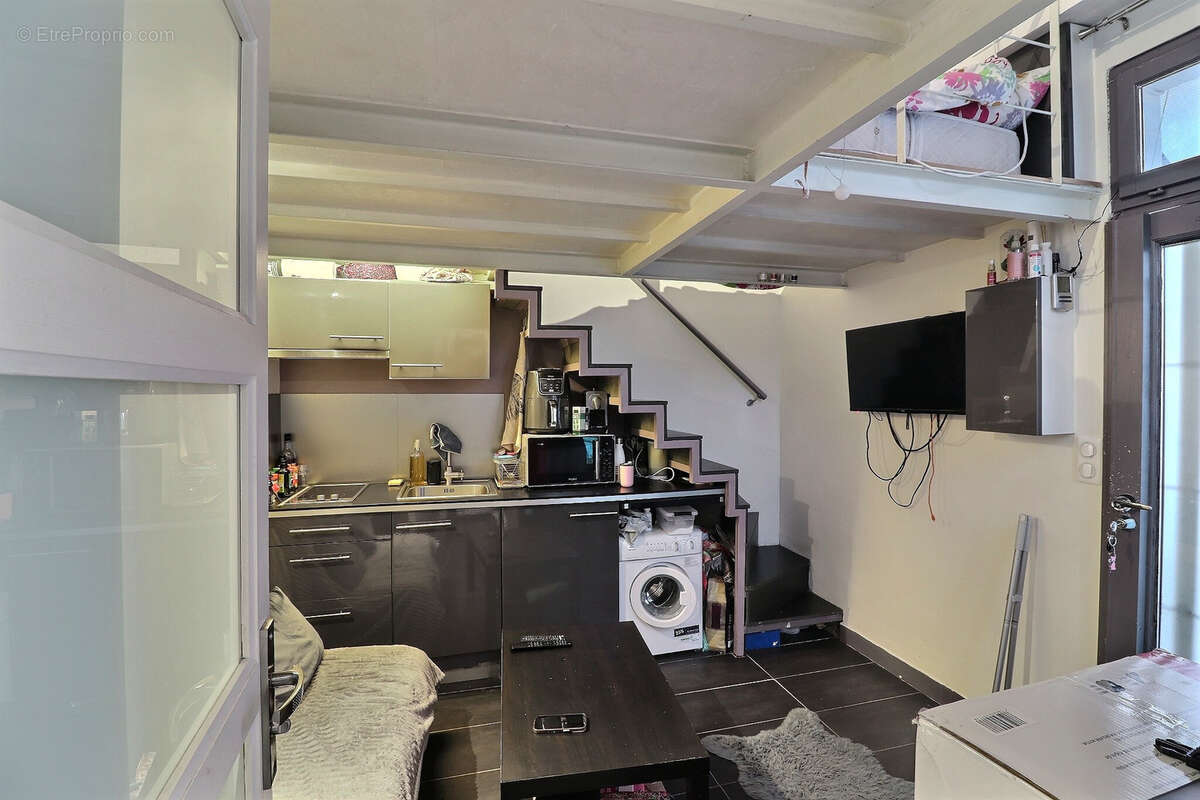 Appartement à PARIS-14E