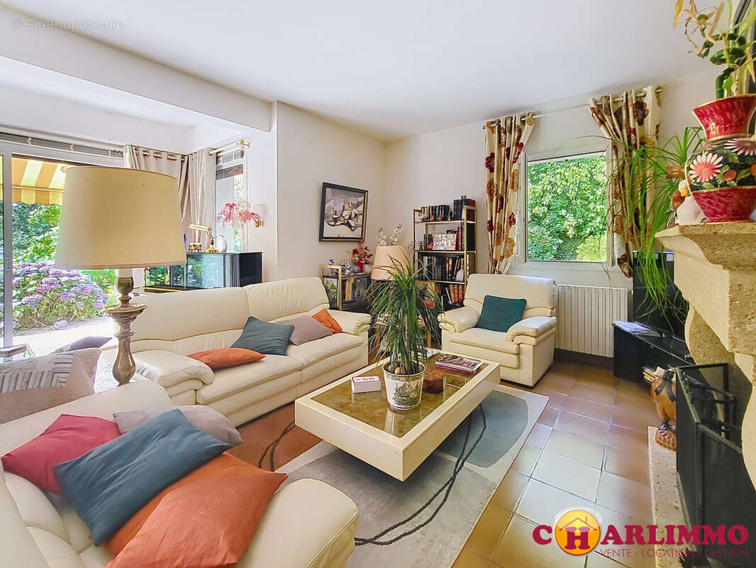 Maison 186 m² à Saint-Junien  - photo 8