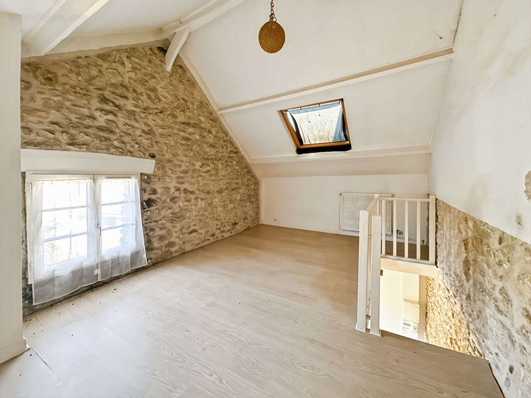 Maison à VIENNE-EN-ARTHIES