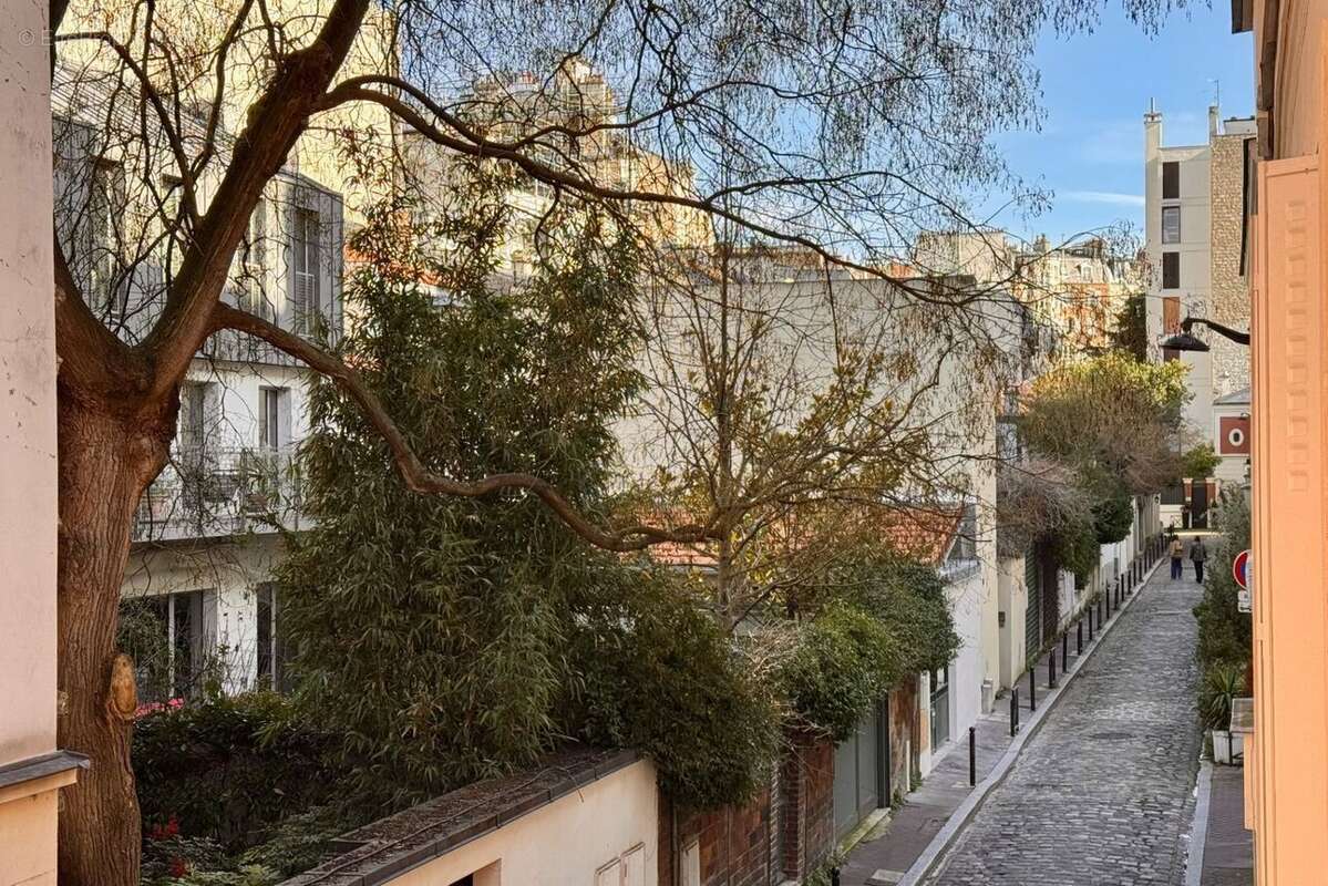 Maison à PARIS-14E