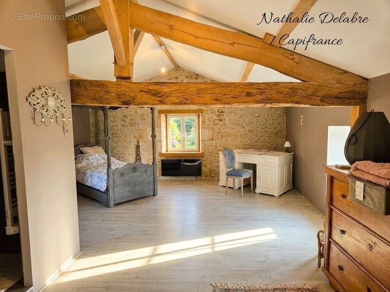 Maison à NANTEUIL