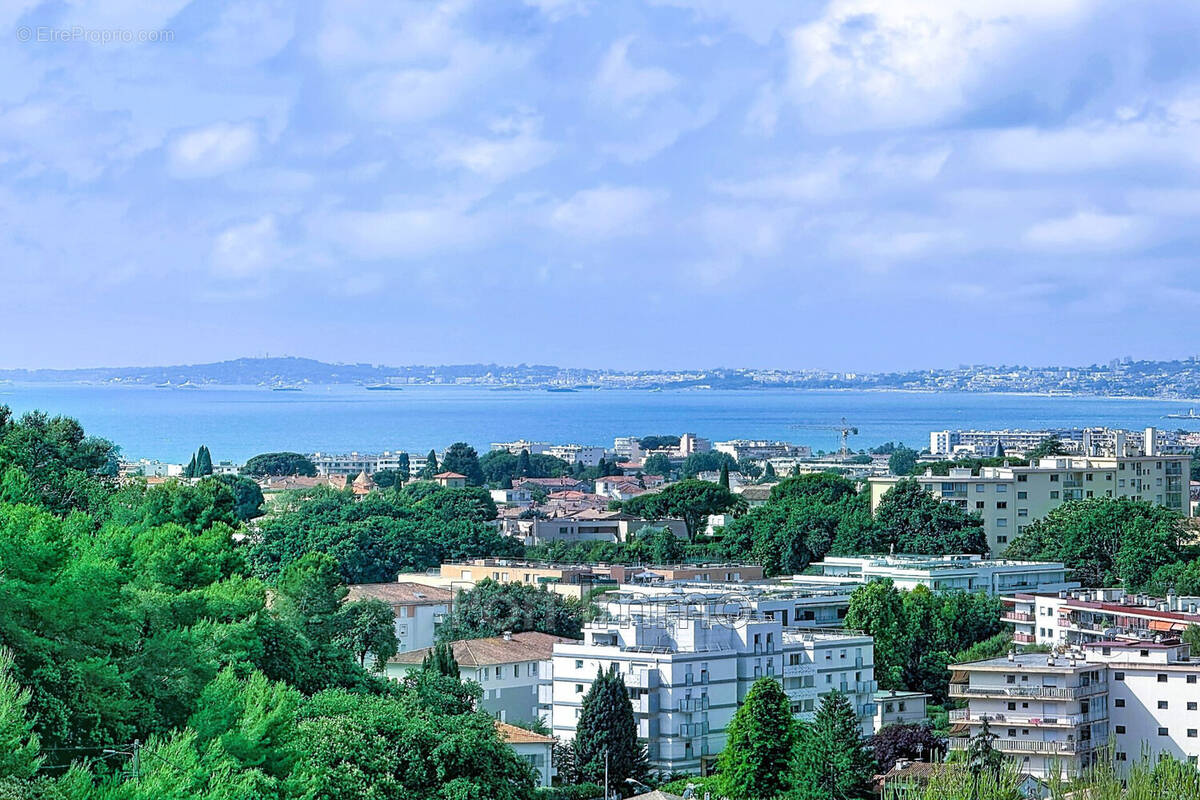 Appartement à CAGNES-SUR-MER