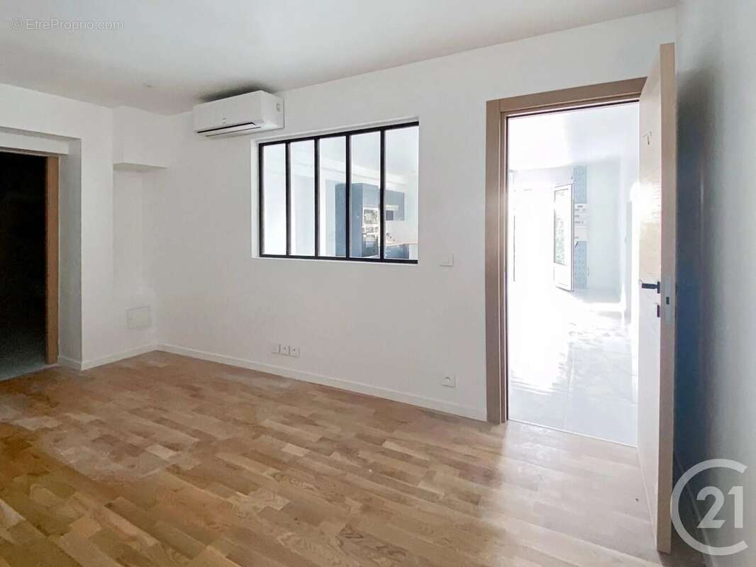 Appartement à VALBONNE