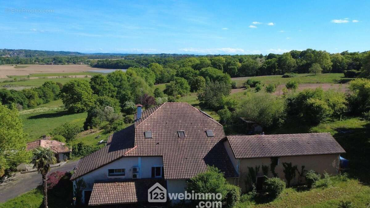 Maison à EYRES-MONCUBE