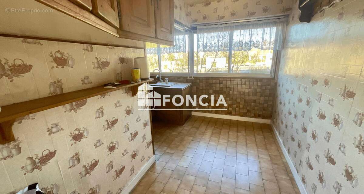 Appartement à FRESNES