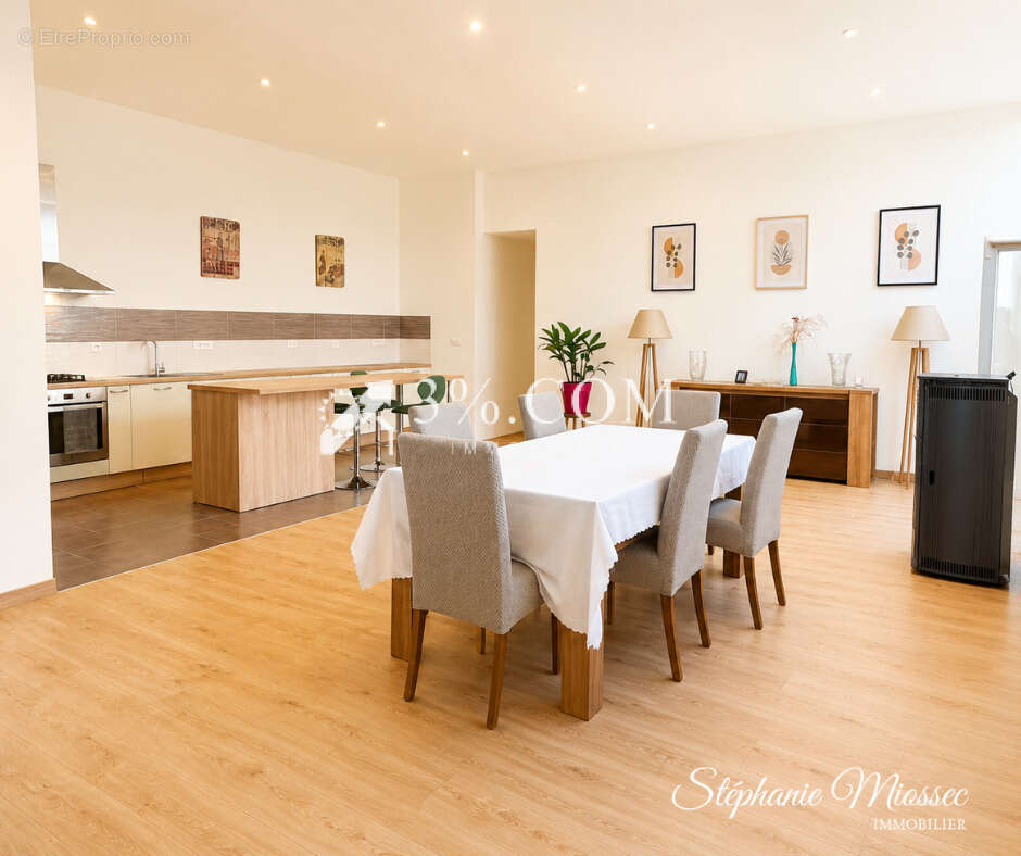 CHÂTELAUDREN   Bien atypique esprit loft avec dépendance en - photo 4