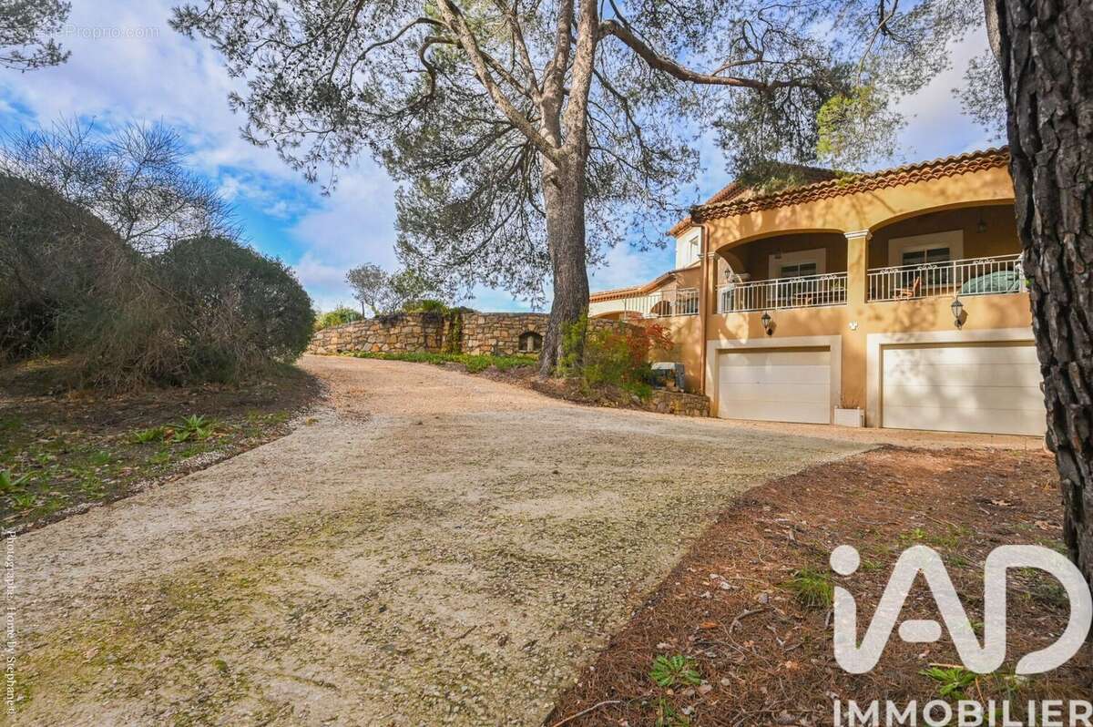 Photo 6 - Maison à SAINT-ZACHARIE