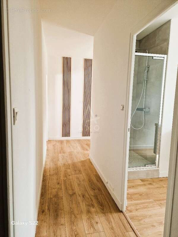 Maison à CROIX-CHAPEAU