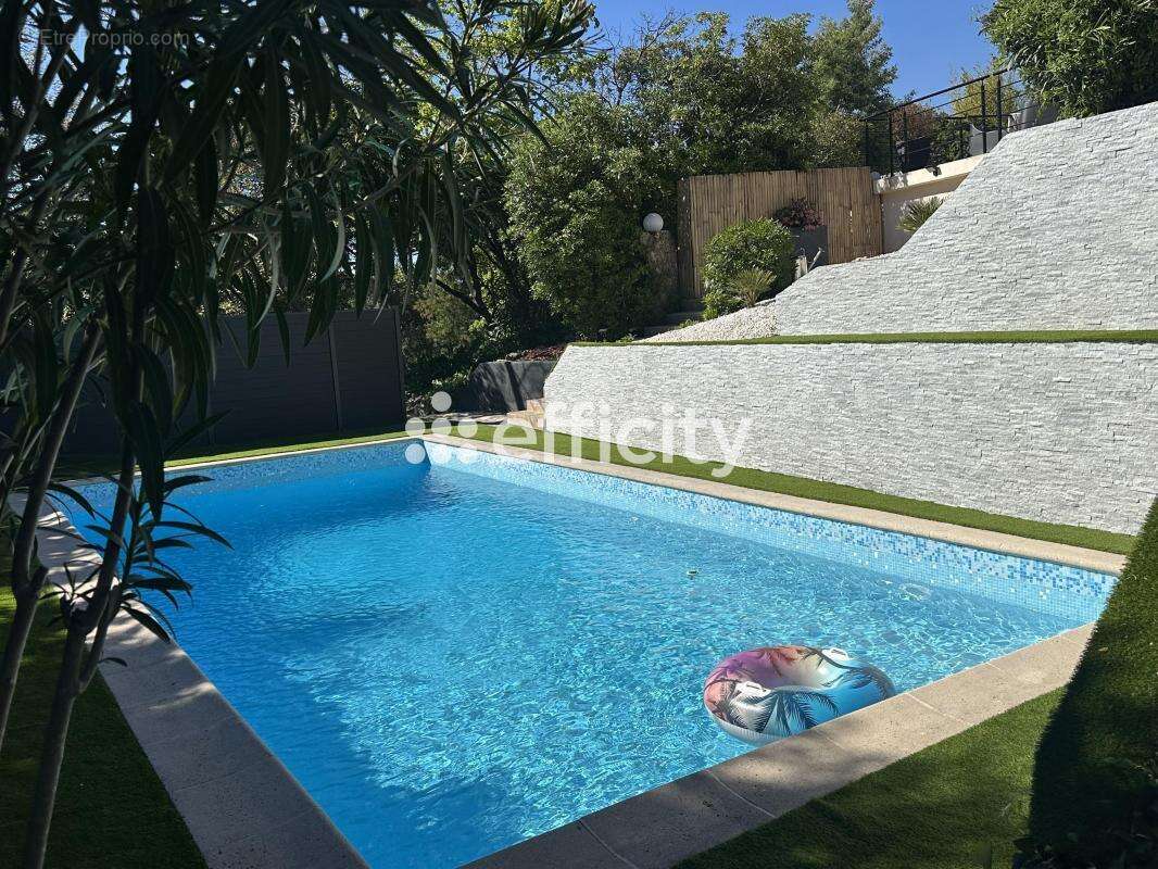 Maison 150 m² à Mandelieu-La-Napoule  - photo 8