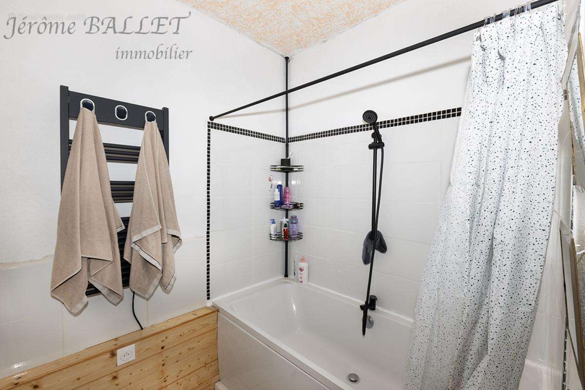 Maison 241 m² à Carmaux  - photo 20