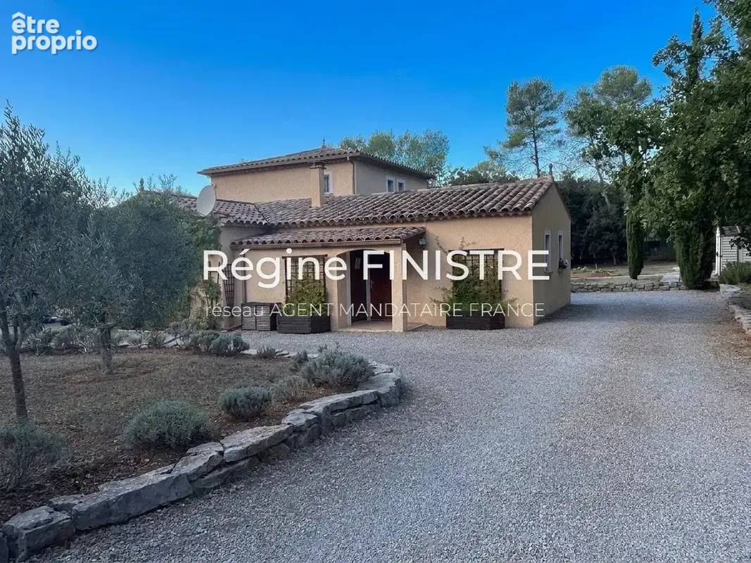 Les arcs-sur-argens bastide t5 - 179 m² - 4 chambres - piscine - double garage - boulodrome - 5 087 m² de terrain clos - photo 6