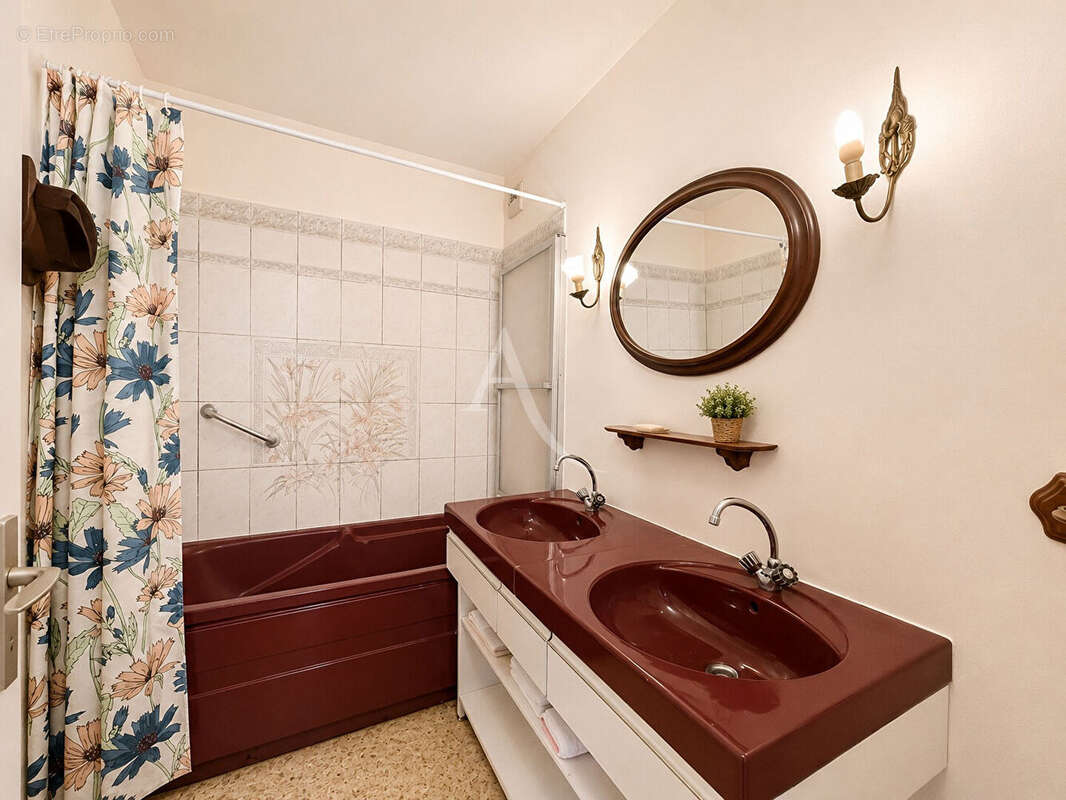 Appartement Le Kremlin Bicetre 3 pièce(s) 75 m2 - photo 6