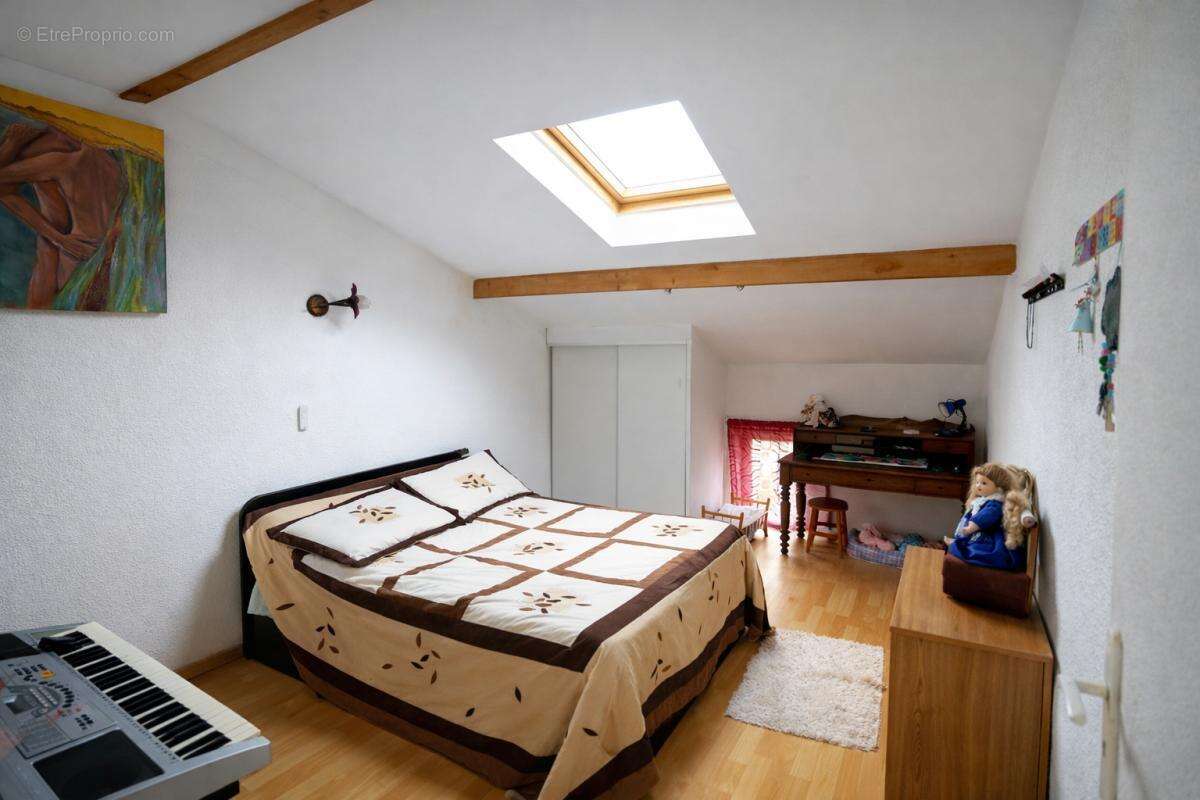 Appartement à LEZIGNAN-CORBIERES