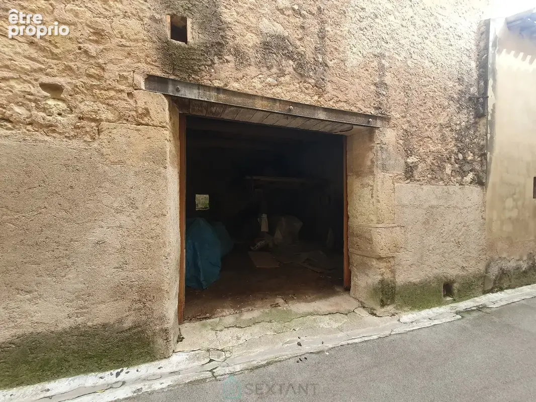 Deux maisons de  village, deux granges - photo 13