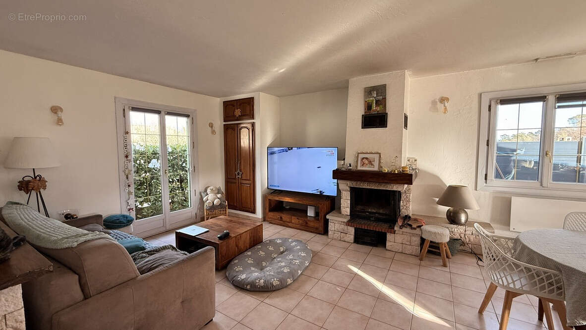 Maison à SAINT-JEANNET