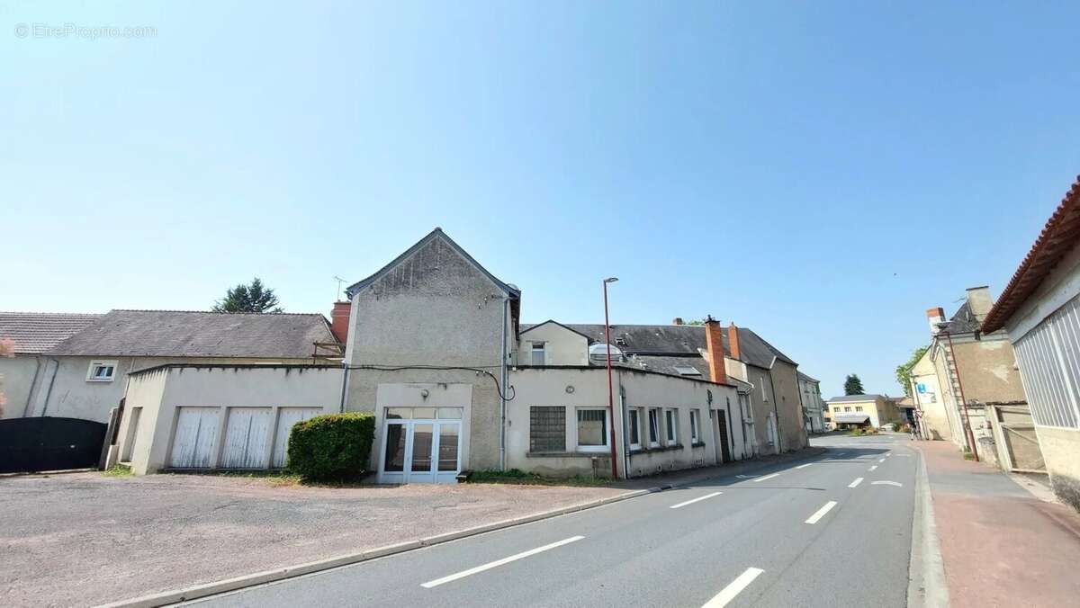 Appartement à LENCLOITRE