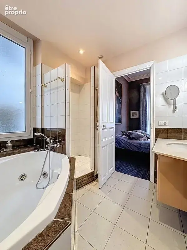 Avignon Intra-muros. Appartement 4 pièces 114m² - photo 8