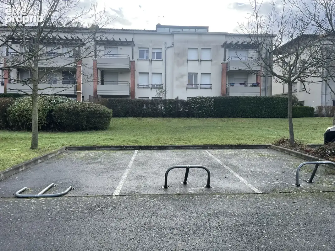 place de parking aérienne - photo 1